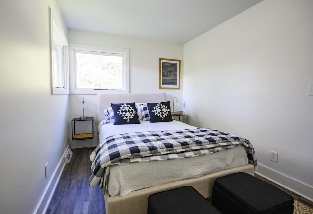 Gorgeous Renovated Home With Large & Private Lot Winchester Екстер'єр фото