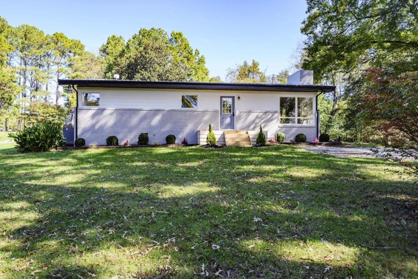 Gorgeous Renovated Home With Large & Private Lot Winchester Екстер'єр фото