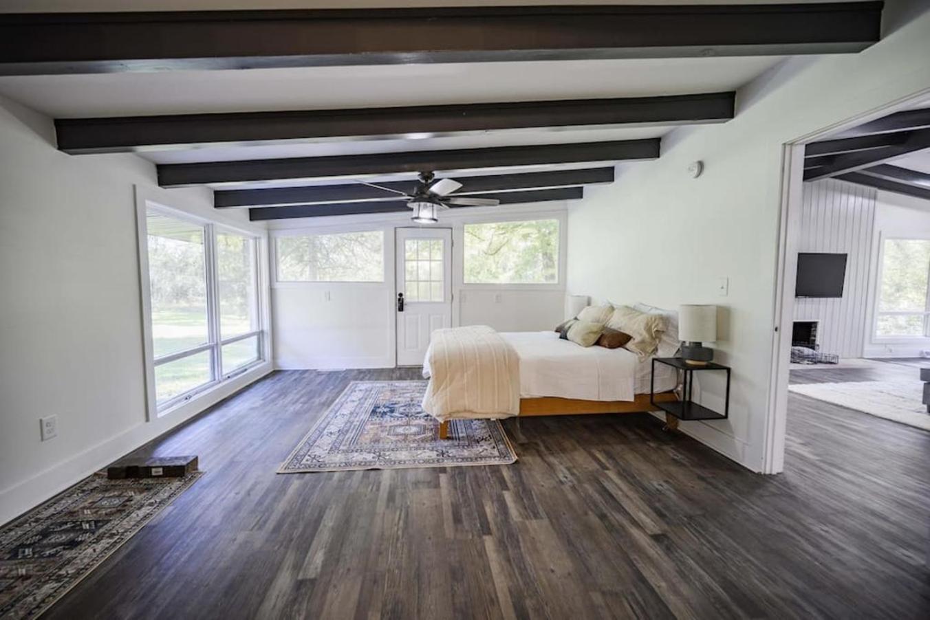 Gorgeous Renovated Home With Large & Private Lot Winchester Екстер'єр фото