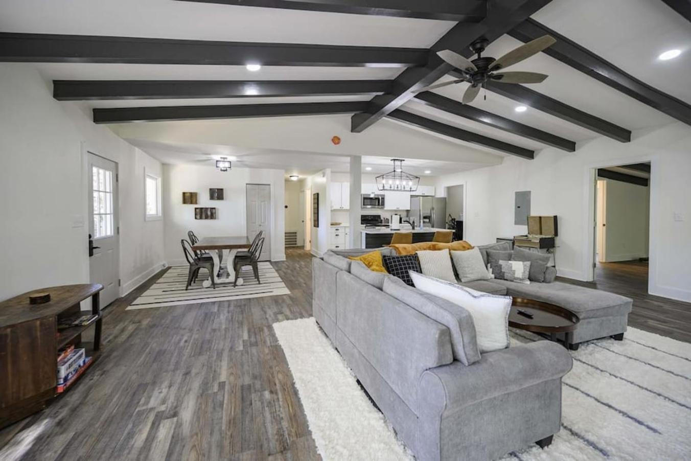 Gorgeous Renovated Home With Large & Private Lot Winchester Екстер'єр фото